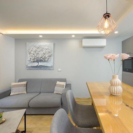 Lavanda Maslina - New Luxury Apartments Pula Zewnętrze zdjęcie