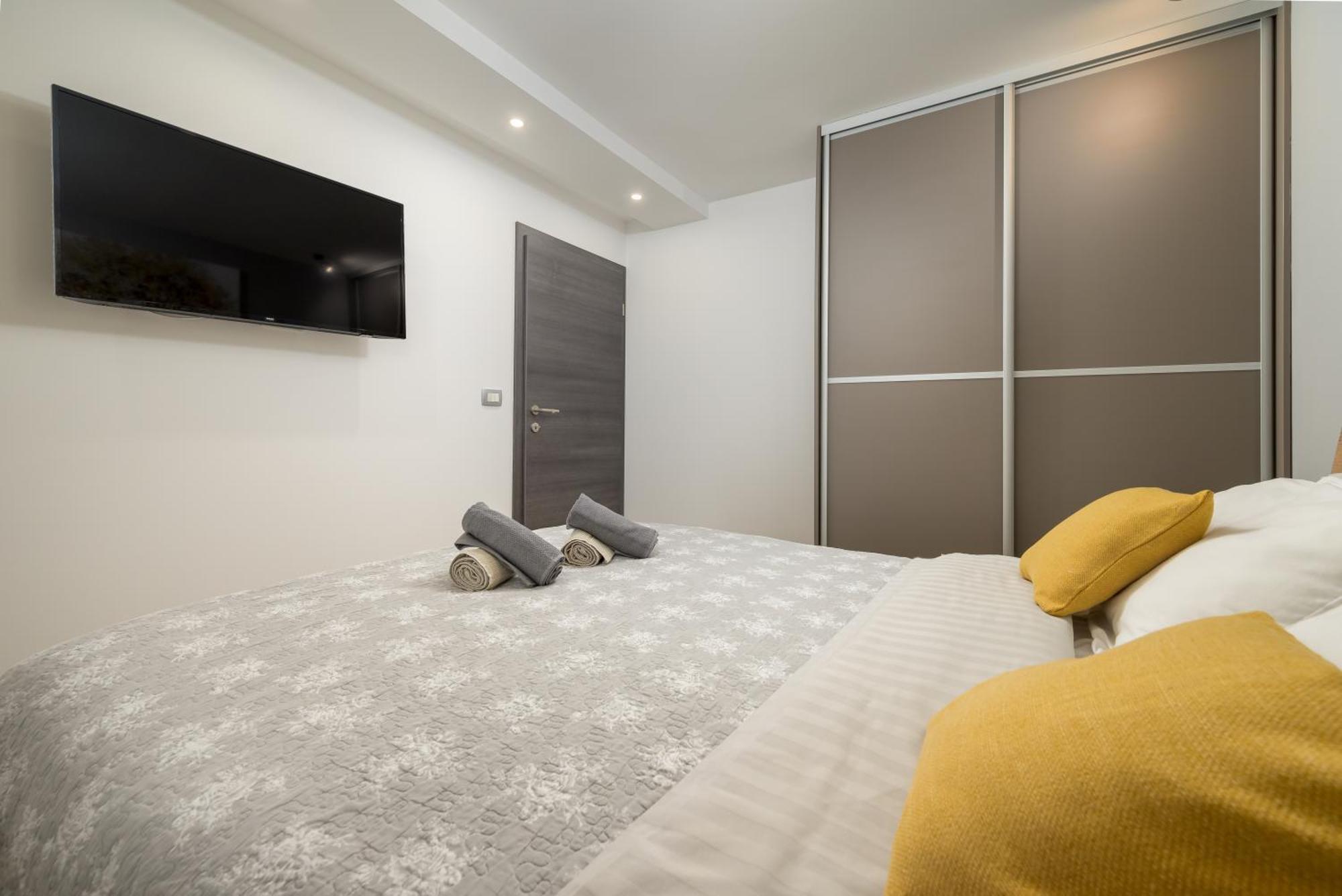 Lavanda Maslina - New Luxury Apartments Pula Zewnętrze zdjęcie