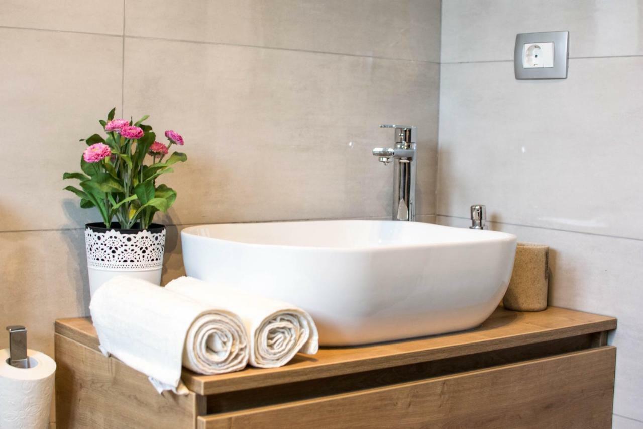 Lavanda Maslina - New Luxury Apartments Pula Zewnętrze zdjęcie