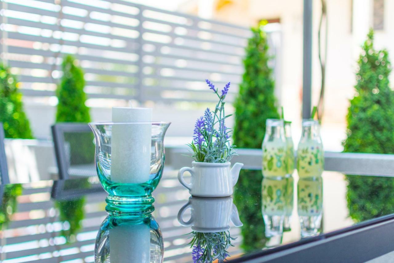 Lavanda Maslina - New Luxury Apartments Pula Zewnętrze zdjęcie
